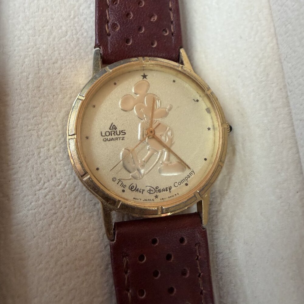 Vintage Lorus Disney Mickey Mouse Men Watch 30mm Gold Tone Y481-1400 New Battery